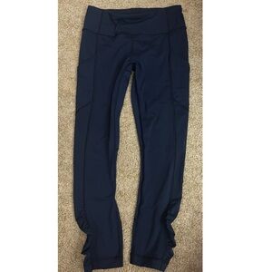 LULULEMON leggings size 4 navy color